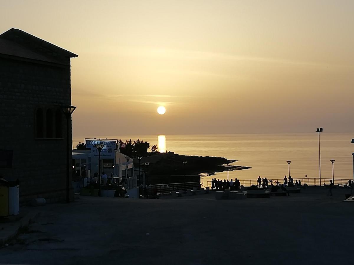 Dove sorge il sole Bed & Breakfast Custonaci Eksteriør bilde